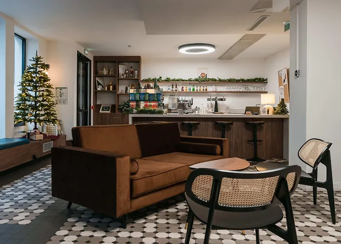 Beau M Auberge de jeunesse *