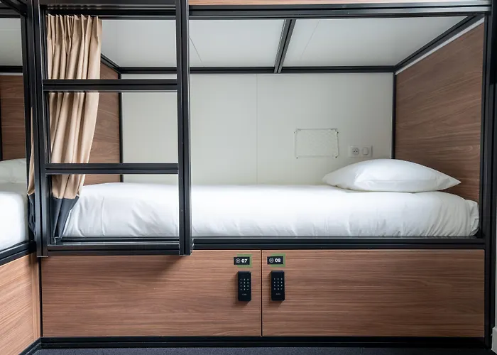 Hostel Beau M Παρίσι