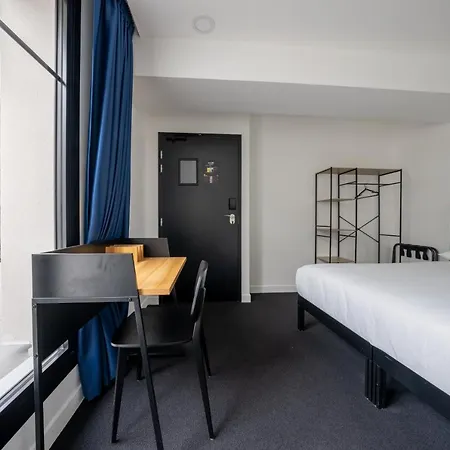 Albergue Beau M Paris